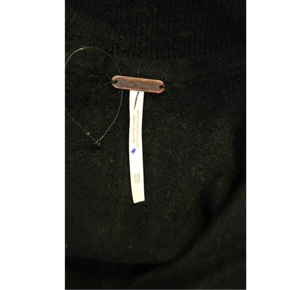 New Free People Paloma Button Cashmere Cardi $168 X-SMALL Black - Picture 4 of 4